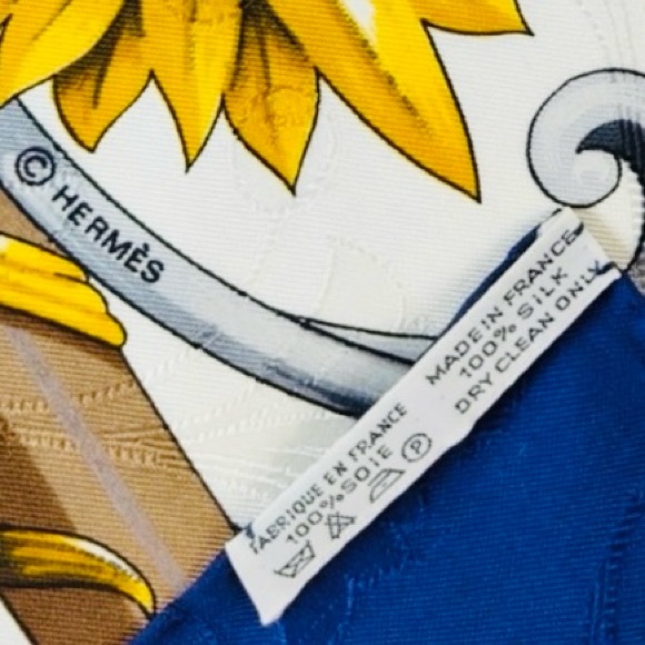 Hermès Daimyo Princes Du Soleil Levant Scarf - Picture 5 of 5